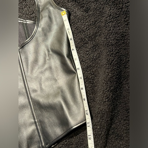 Black Leather Underbust Corset - Picture 5 of 7